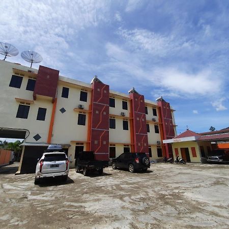 Oyo 3373 Favour Hotel Pagaralam Exterior photo