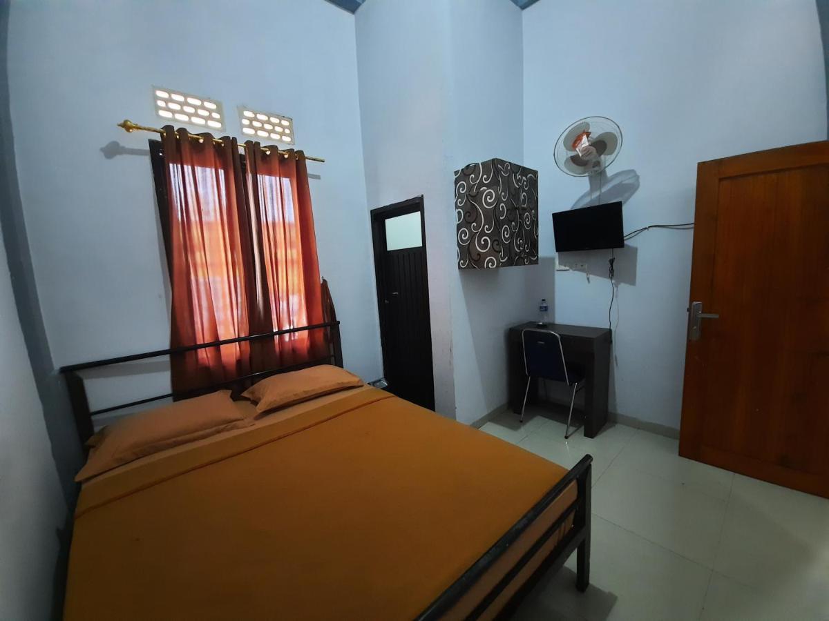 Oyo 3373 Favour Hotel Pagaralam Exterior photo