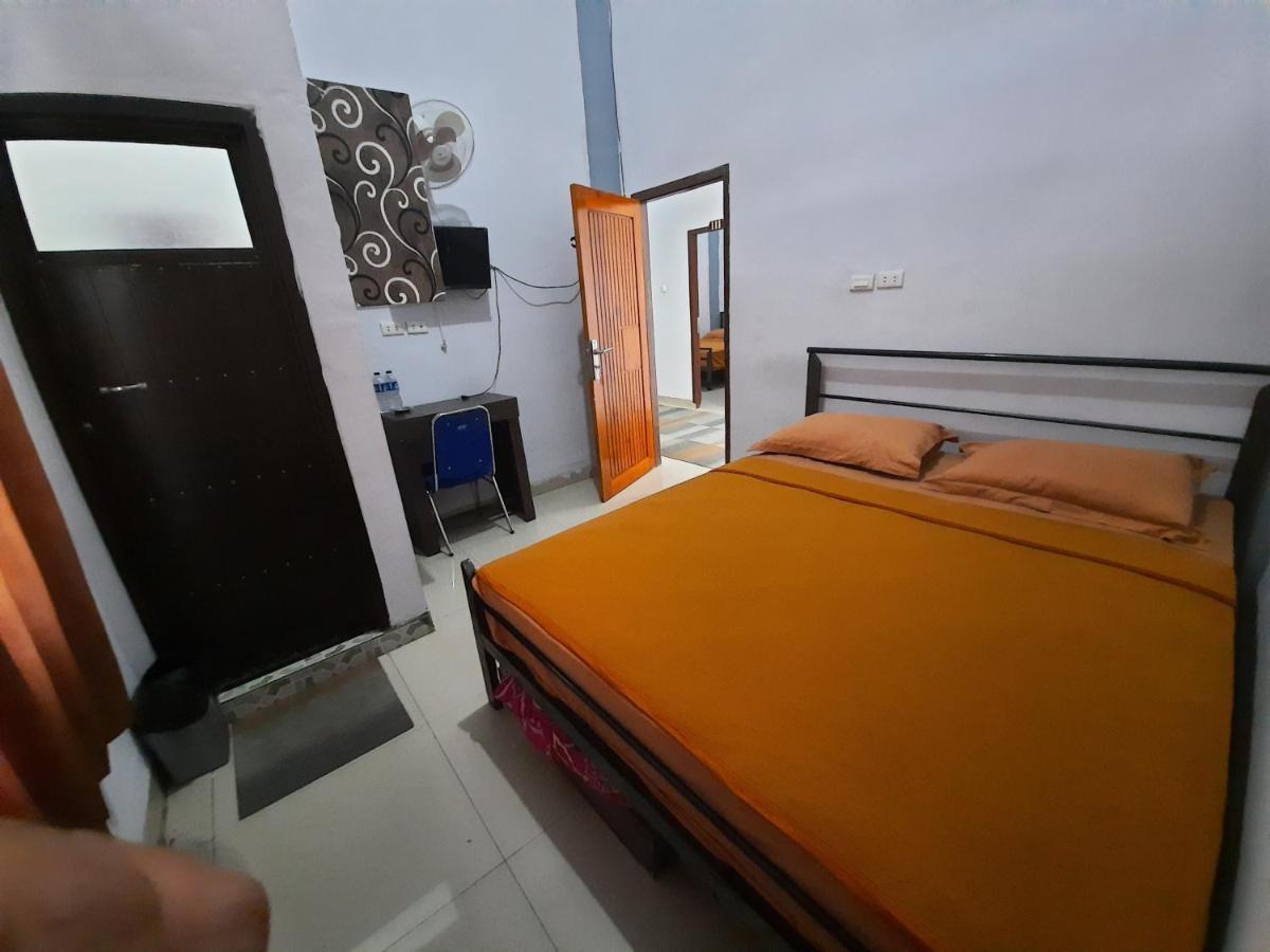 Oyo 3373 Favour Hotel Pagaralam Exterior photo